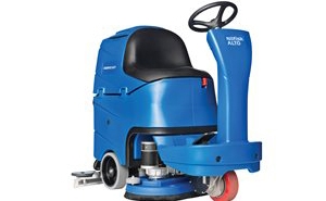 Ride-on scrubber/dryers
